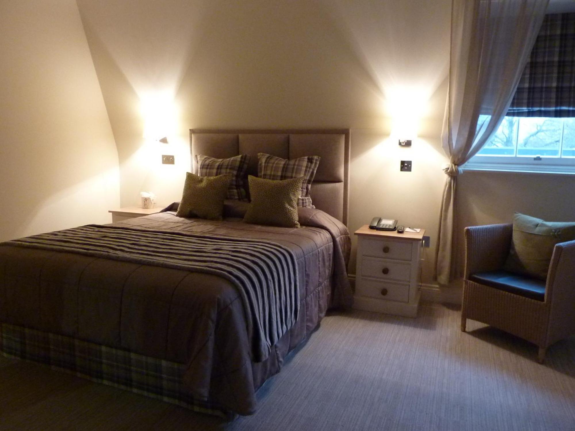 Hall Hotel