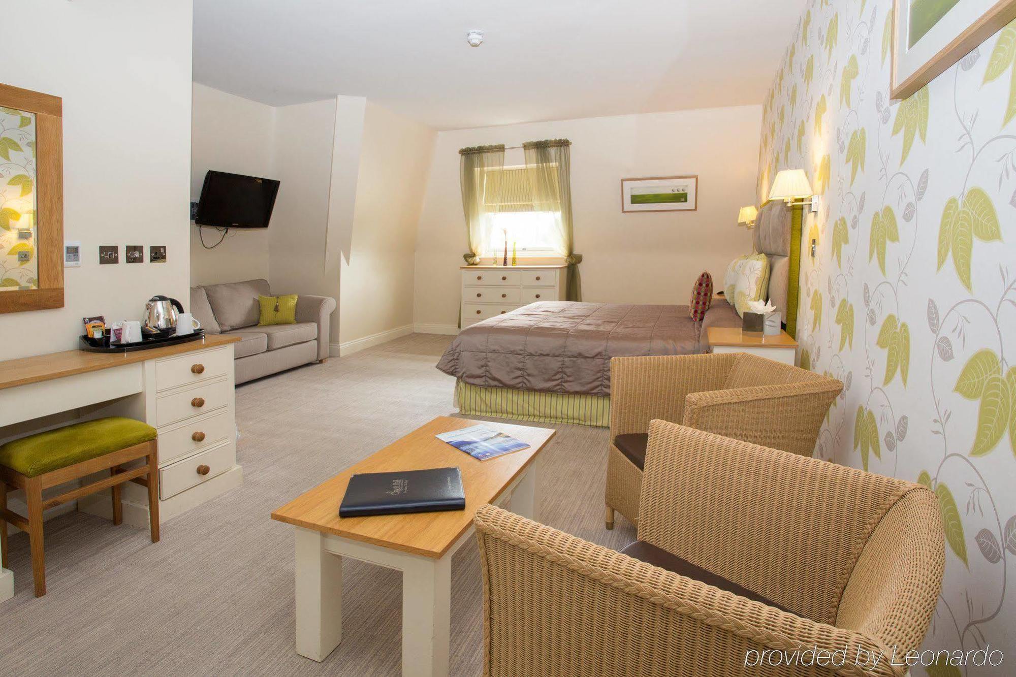 Hotel Hall 4*
