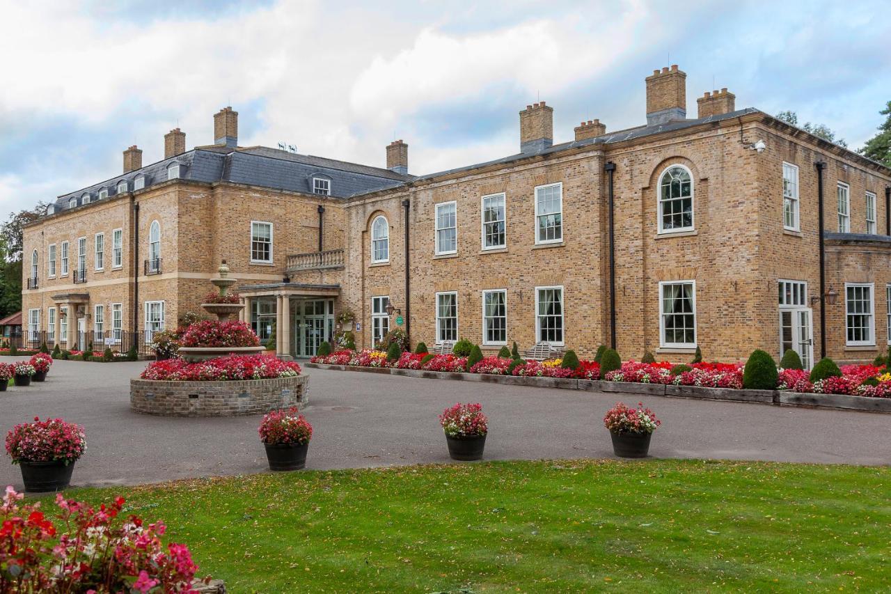 Hotel Hall