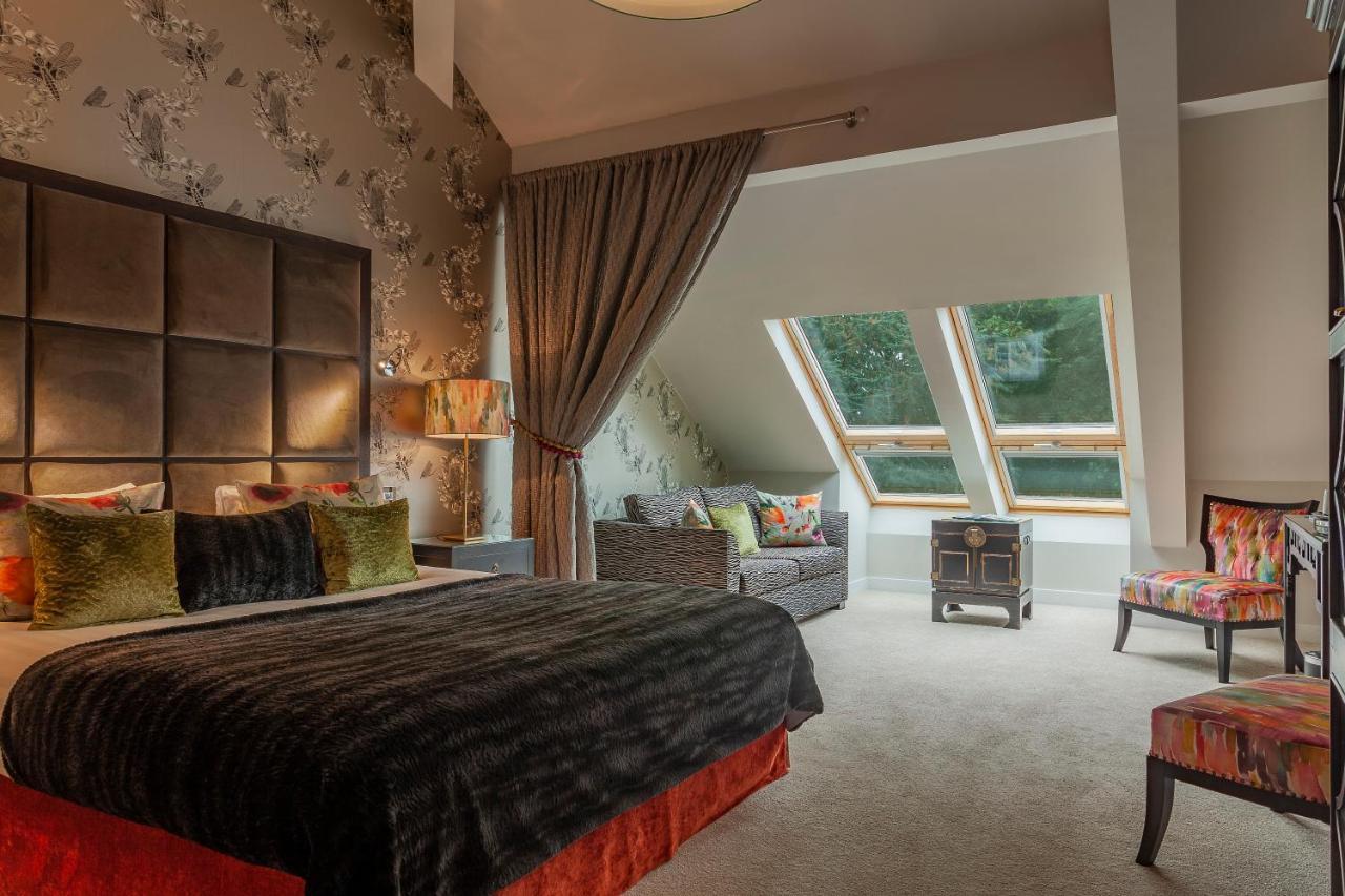 Hall Hotel